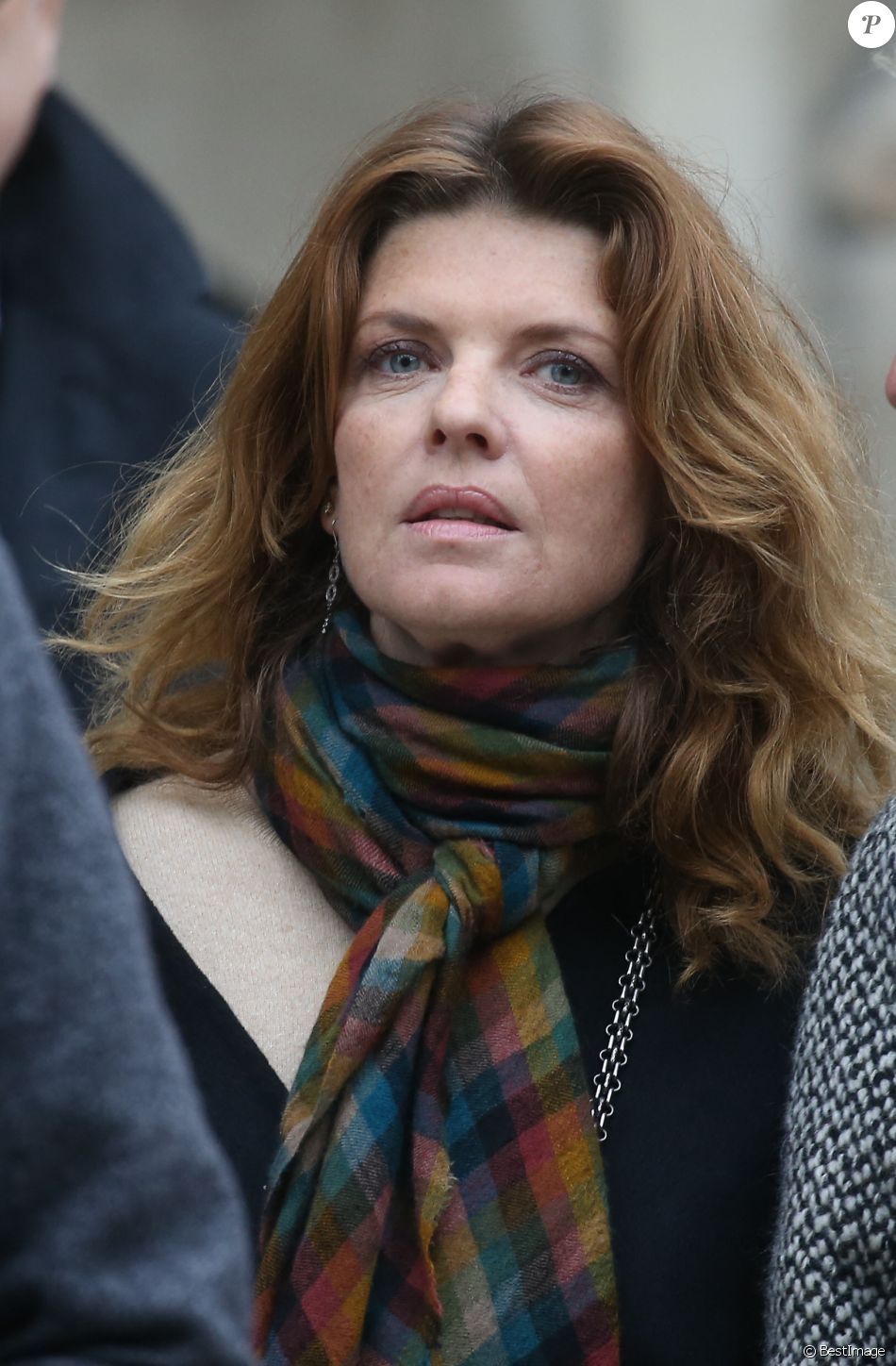 Gwendoline Hamon à la sortie des obsèques de André Rousselet en la Basilique Sainte-Clotilde de Paris le 2 juin 2016.
