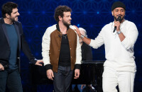 Claudio Capéo et Slimane démontent la rumeur selon laquelle ils étaient rivaux à l'époque de "The Voice" dans "La Boîte à secrets" sur France 3.