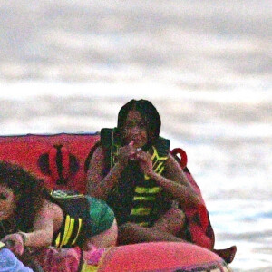 Exclusif - Rihanna et A$AP Rocky s'éclatent en vacances à la Barbade. Le 28 décembre 2020. Ils ont passé les fêtes de Noël ensemble et profité de moments de tendresse sur un yacht.