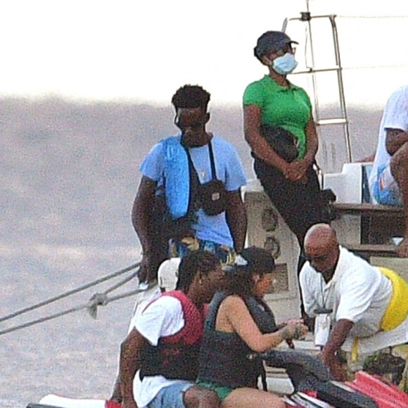 Exclusif - Rihanna et A$AP Rocky s'éclatent en vacances à la Barbade. Le 28 décembre 2020. Ils ont passé les fêtes de Noël ensemble et profité de moments de tendresse sur un yacht.