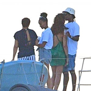 Exclusif - Rihanna et A$AP Rocky s'éclatent en vacances à la Barbade. Le 28 décembre 2020. Ils ont passé les fêtes de Noël ensemble et profité de moments de tendresse sur un yacht.