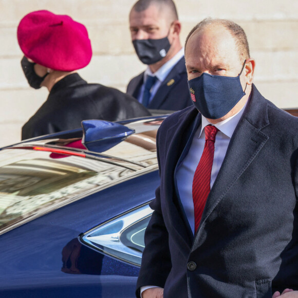 Le prince Albert II de Monaco, la princesse Charlène - Le couple princier a assisté à la messe de Sainte Dévote à la cathédrale de Monaco le 27 janvier 2021. © Jean-Charles Vinaj / Pool Monaco / Bestimage