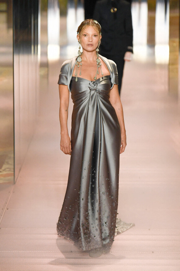 Kate Moss - Défilé Haute Couture Fendi collection printemps / été 2021 à Paris.