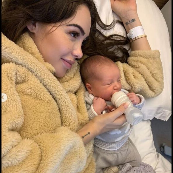 Nabilla Benattia dévoile des photos inédites de Milann, sur Instagram, le 29 janvier 2021