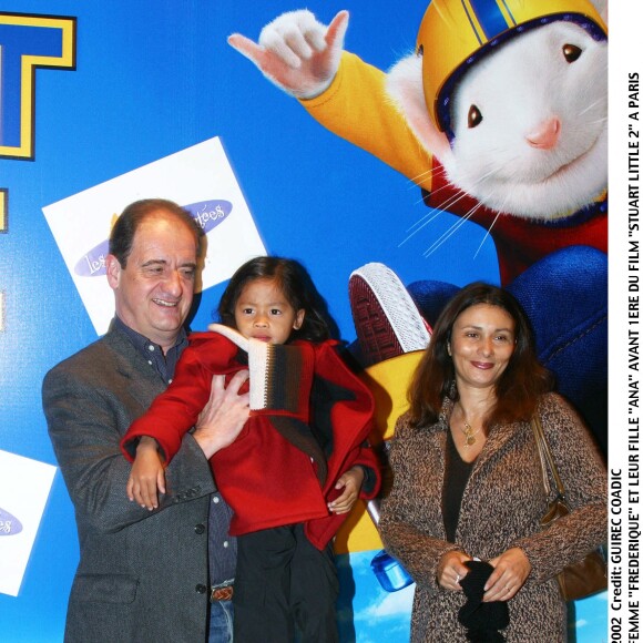 Frédérique Lescure, Pierre et sa fille Anna - Avant première de Stuart Little 2 à Paris. 