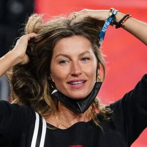 Gisele Bündchen est venue soutenir son mari Tom Brady au Raymond James Stadium à Tampa, pour le Super Bowl le 7 février 2021. Les Buccaneers (avec Tom Brady) ont battu les Chiefs 31-9. Photo by Kevin Dietsch/UPI/ABACAPRESS.COM