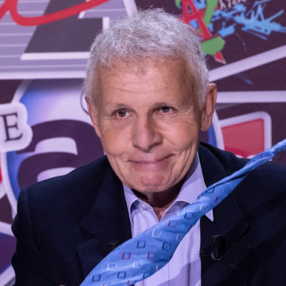 Exclusif - Patrick Poivre d'Arvor (PPDA) - Vente aux enchères au profit du Secours Populaire - Grande soirée solidaire et festive "Secours Pop La Grande Soirée" au Cirque d'Hiver à Paris, diffusée en direct le 6 février sur France 2 © Tiziano Da Silva - Cyril Moreau / Bestimage 