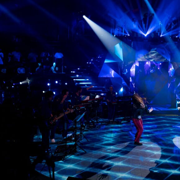 Exclusif - Cécile Cassel (HollySiz) et Marion Mottin - Grande soirée solidaire et festive "Secours Pop La Grande Soirée" au Cirque d'Hiver à Paris, diffusée en direct le 6 février sur France 2 © Tiziano Da Silva - Cyril Moreau / Bestimage 