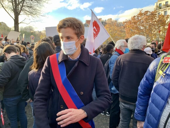 Maxime Cochard, conseiller de Paris et élu du 14e arrondissement, a partagé cette photo de lui sur son compte Twitter.