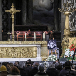 Messe en hommage à Robert Hossein est célébrée par Mgr Michel Aupetit, archevêque de Paris, en l'église Saint-Sulpice à Paris, France le 9 février 2021.