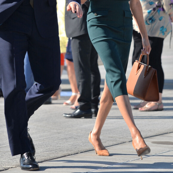 Le prince Harry, duc de Sussex et sa femme Meghan Markle, duchesse de Sussex arrivent à l'aéroport de Dublin, le 10 juillet 2018.