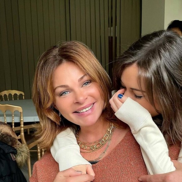 Elsa Esnoult et Macha Polikarpova sur Instagram. Le 4 février 2021.