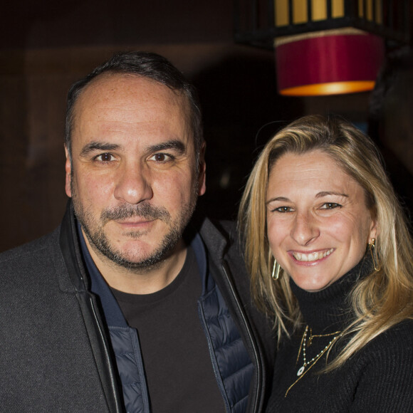 Francois-Xavier Demaison et sa femme Anaïs Tihay - Soirée à l'occasion de la sortie du livre "Déjeuner en paix" de Charlotte Gabris organisé par Five Eyes Production au Buddha Bar à Paris. © Christophe Clovis / Bestimage