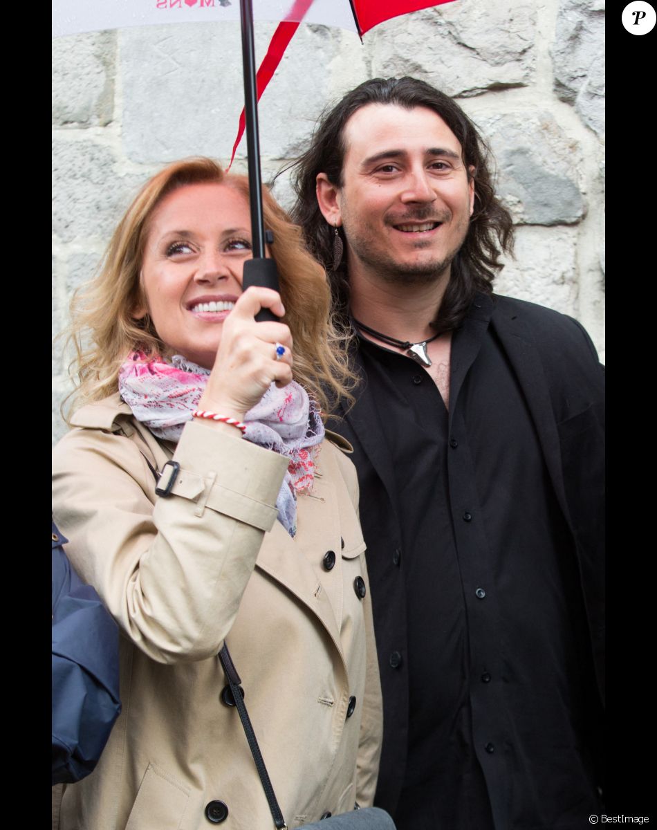 Lara Fabian et son mari Gabriel Di Giorgio assistent à la ducasse de Mons le 22 mai 2016