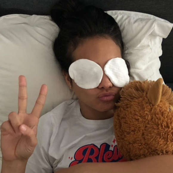 Vaimalama Chaves raconte son opération des yeux survenue à Paris via sa story Instagram