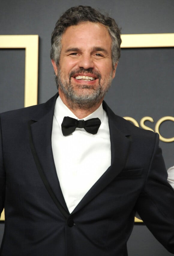 Mark Ruffalo - Photocall de la Press Room de la 92ème cérémonie des Oscars 2020 au Hollywood and Highland à Los Angeles le 9 février 2020.