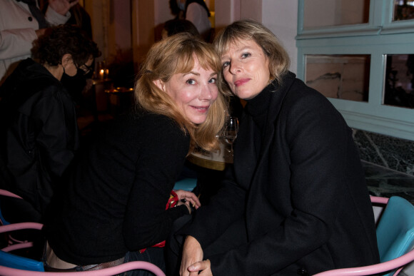 Exclusif - Julie Depardieu et Karin Viard - Soirée de lancement du sac Kate Moss pour IKKS à l'hôtel Amour à Paris. Le 22 octobre 2020. © Cyril Moreau / Bestimage