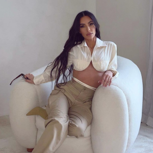 Kim Kardashian à son domicile. Février 2021.