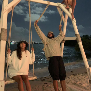 Joakim Noah, sa fiancée Lais Ribeiro et son fils Alexandre au Brésil. Février 2021.