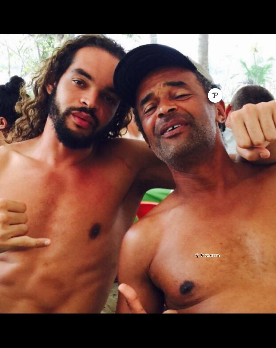 Joakim Noah pose avec son papa, Yannick Noah, sur Instagram, 2016.