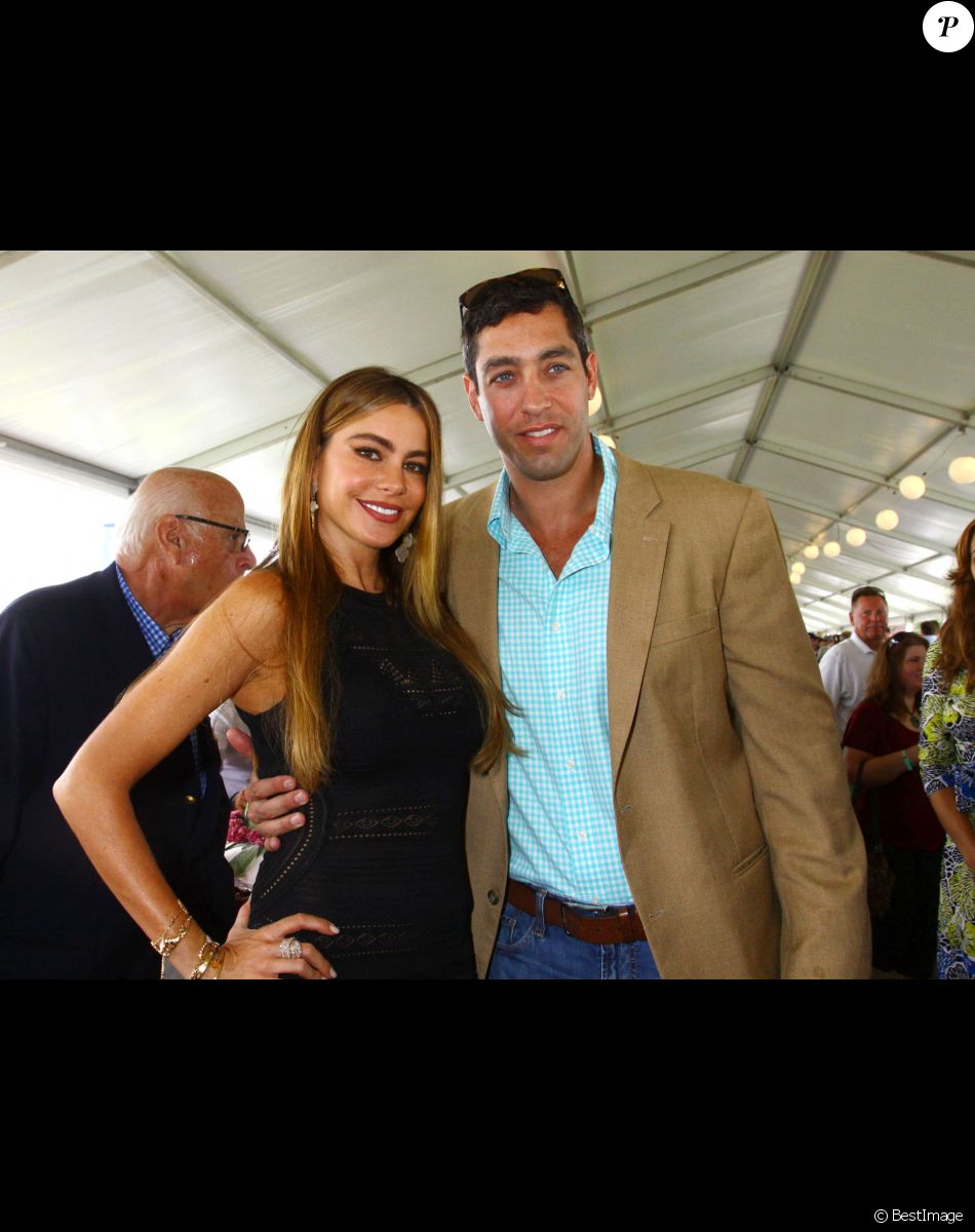 Archives - Sofia Vergara et son fiancé Nick Loeb se sont séparés! Sofia a annoncé la nouvelle sur son twitter. Voici quelques photos d'archives du couple au "Hampton Classic Horse Show". Le 24 mai 2014