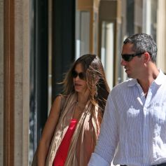 Sofia Vergara et son ex Nick Loeb à Paris en 2012. 
