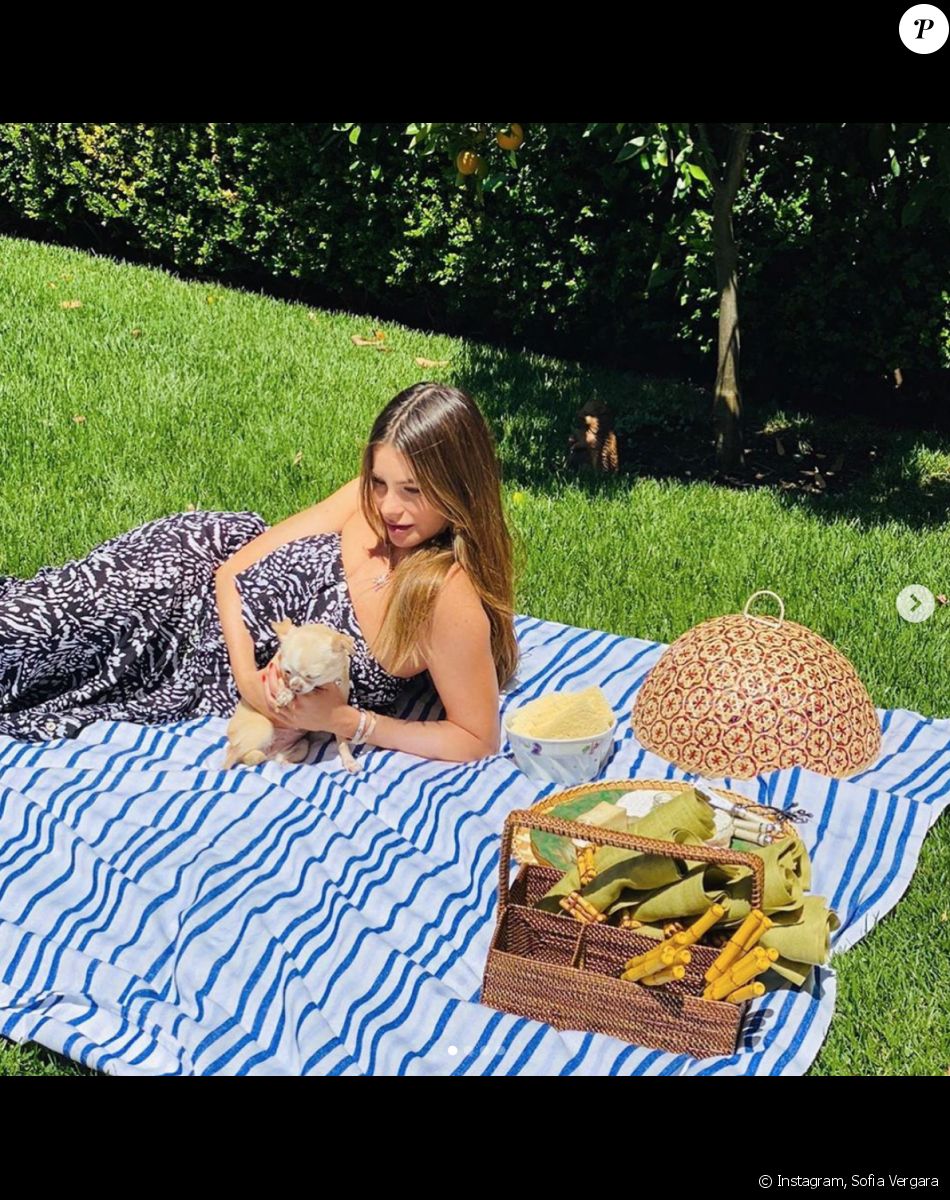 Sofia Vergara, confinée à son domicile. Mai 2020.