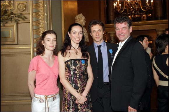 Aurélie Dupond, Patrick Dupond, Elisabeth Platel et Manuel Legris à la cérémonie de remise d'insignes, à l'opéra national de Paris"