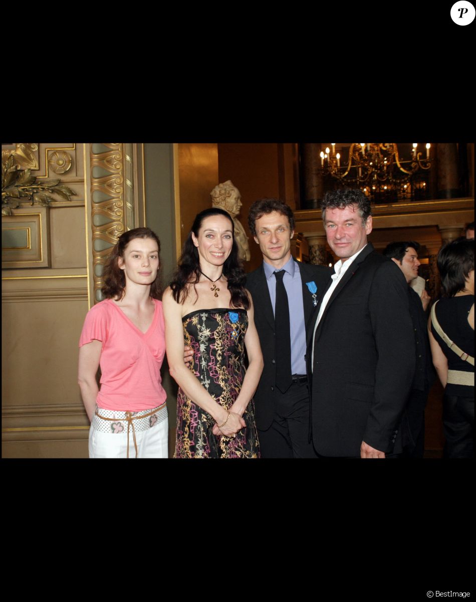 Aurélie Dupond, Patrick Dupond, Elisabeth Platel et Manuel Legris à la cérémonie de remise d'insignes, à l'opéra national de Paris"