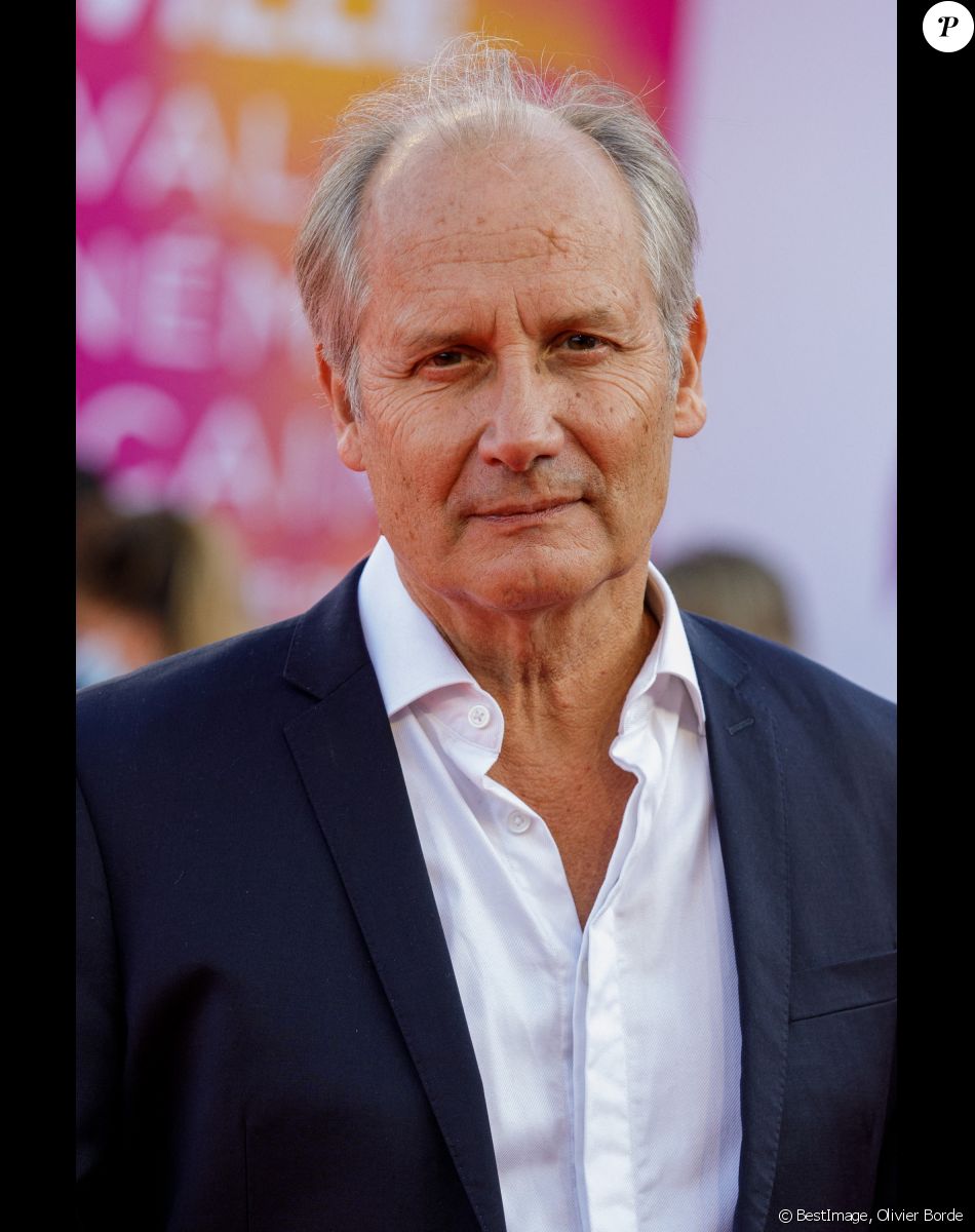 Hippolyte Girardot à la première de "Comment je suis devenu un super-héros" lors de la clôture du 46ème Festival du Cinéma Américain de Deauville, le 12 septembre 2020. © Olivier Borde/Bestimage