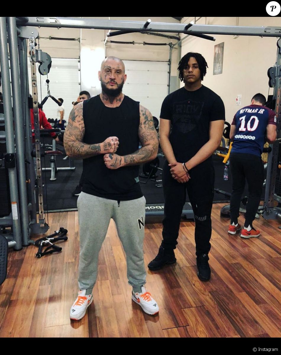 Seth Gueko et son fils Stos. Décembre 2020.