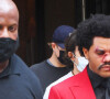 The Weeknd est maquillé avec un nez cassé et sanglant à New York le 27 aout 2020.