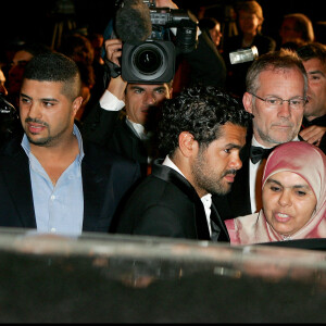 Jamel Debbouze, sa mère et son frère Mohamed au Festival de Cannes en 2006.