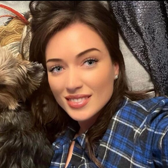 Elsa Esnoult sur Instagram.