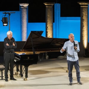 Exclusif - Jean-Philippe Collard, Patrick Poivre d'Arvor - Festival de Ramatuelle le 30 juillet 2020. © Cyril Bruneau / Festival de Ramatuelle / Bestimage