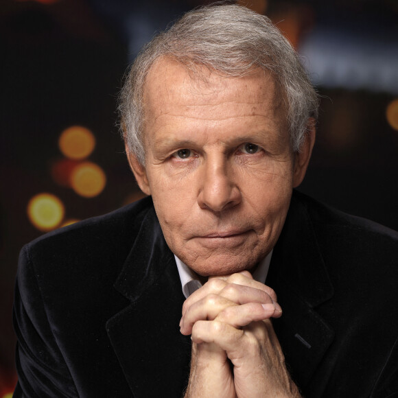 Exclusif - Portrait de Patrick Poivre D'Arvor à Paris, le 8 janvier 2019. © Cédric Perrin/Bestimage