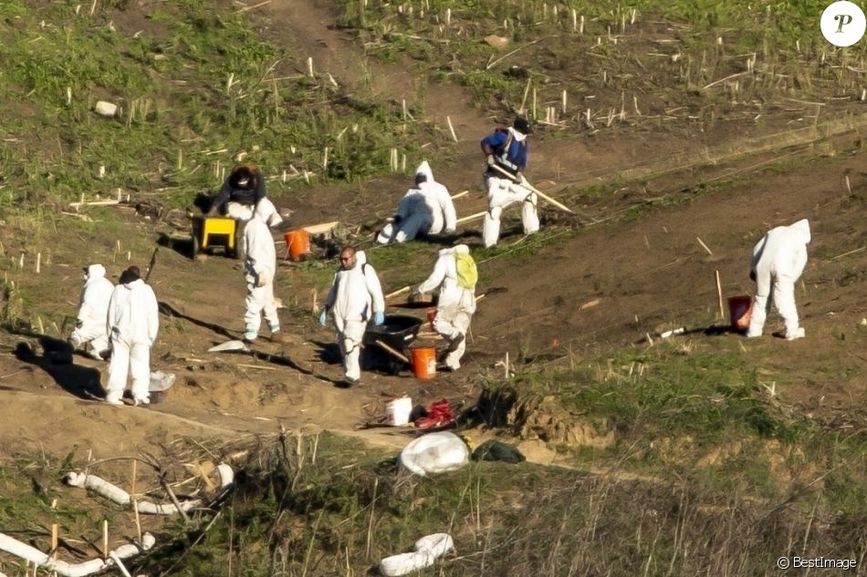 Exclusif - Les enquêteurs du NTSB (National Transportation Safety Board) continuent les investigations autour du lieu de l'accident d'hélicoptère qui a coûté la vie au basketteur Kobe Bryant et à sa fille à Calabasas. Le 3 février 2020