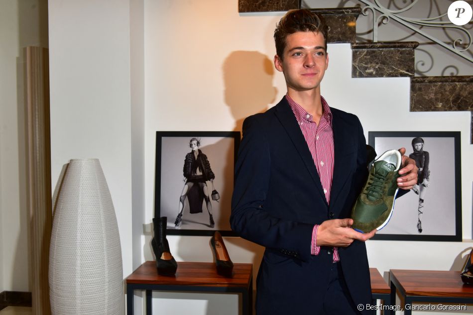 Léonard Trierweiler - Ouverture de la boutique de chaussures Avellino à Paris le 25 septembre 2017. © Giancarlo Gorassini/Bestimage