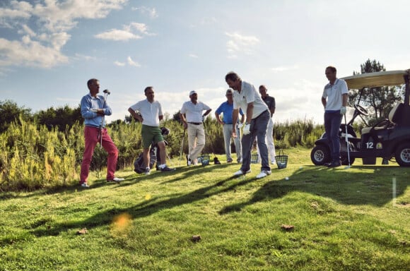 Dominique Larretche (au premier plan) donnait des cours de golf au Golf du Médoc Resort, au Pian-Medoc, près de Bordeaux.