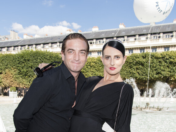 Ludovic Chancel et sa femme Sylvie Ortega Munos - Présentation Petit Bateau x Marie-Agnès Gillot dans le bassin du jardin du Palais Royal à Paris. Le 3 juillet 2017.