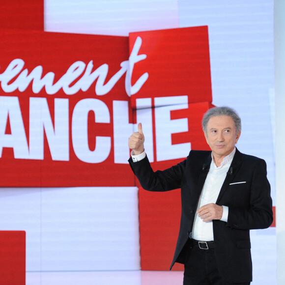 Exclusif - Michel Drucker - Enregistrement de l'émission Vivement dimanche au studio Gabriel, presentée par Michel Drucker . Diffusion sur France 2 le 28/03/2021. © Guillaume Gaffiot / Bestimage