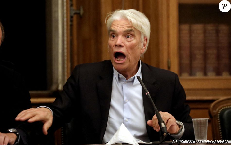 Exclusif - Bernard Tapie intervient lors de la promotion 2020 de la conférence des avocats du barreau de Paris, 11ème séance du premier tour, à la bibliothèque de l'ordre à Paris. Le 7 septembre 2020. © Dominique Jacovides / Bestimage