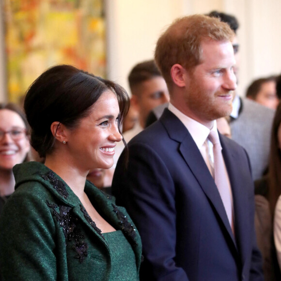 Le prince Harry et Meghan Markle (enceinte) lors de leur visite à la Canada House dans le cadre d'une cérémonie pour la Journée du Commonwealth à Londres, deux mois avant la naissance de leur fils Archie.