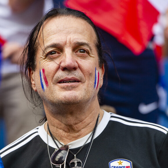 Francis Lalanne dans les tribunes lors de la 8ème de finale de la Coupe du Monde Féminine de football opposant la France au Brésil au stade Océane au Havre, France. © Pierre Perusseau/Bestimage