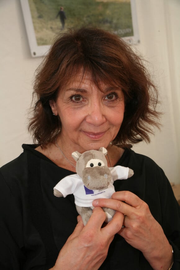 Stéphanie Fugain lors du 32ème salon du livre de Cosne-Cours-sur-Loire le 19 septembre 2020.