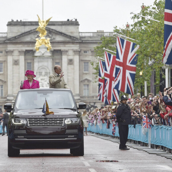 La reine Elizabeth II d'Angleterre et le prince Philip arrivent au "Patron's Lunch" à Londres, à l'occasion du 90e anniversaire de la reine. Le 12 juin 2016.