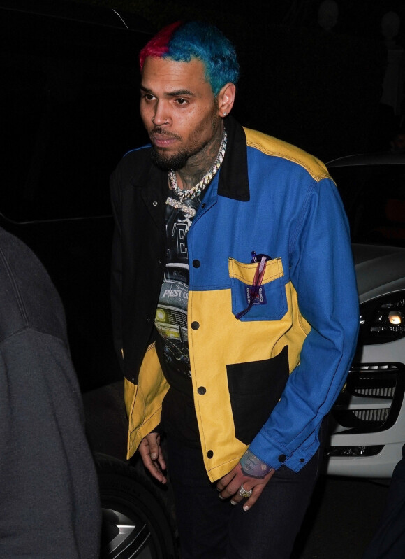 Exclusif - Chris Brown - C.Brown et son ex compagne K.Tran arrivent à la fête de P Diddy pre-Grammy Awards à Beverly Hills, Los Angeles, le 26 janvier 2020.
