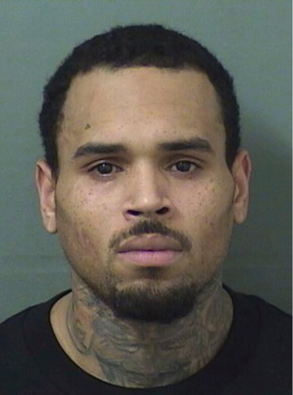 Chris Brown arrêté après son concert en Floride; Aussitôt descendu de scène, le chanteur Chris Brown a été interpellé par la police.