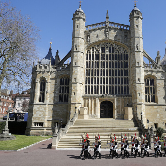 Atmosphère avant les funérailles du prince Philip, duc d'Edimbourg à la chapelle Saint-Georges du château de Windsor, le 17 avril 2021.