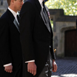 Peter Phillips, le prince William, duc de Cambridge, le prince Harry, duc de Sussex - Arrivées aux funérailles du prince Philip, duc d'Edimbourg à la chapelle Saint-Georges du château de Windsor, le 17 avril 2021. 